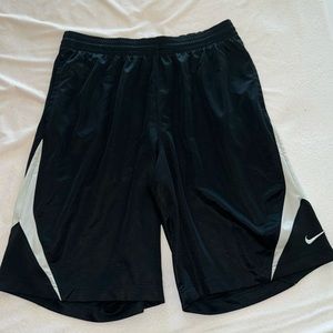 Nike Basketball Shorts XL